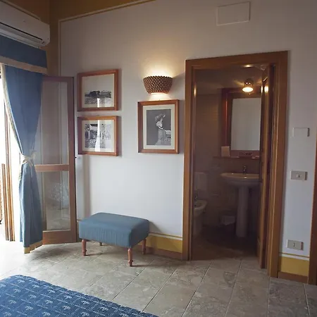 La Finestra Sul Sale Maison d'hôtes San Leonardo (Trapani)